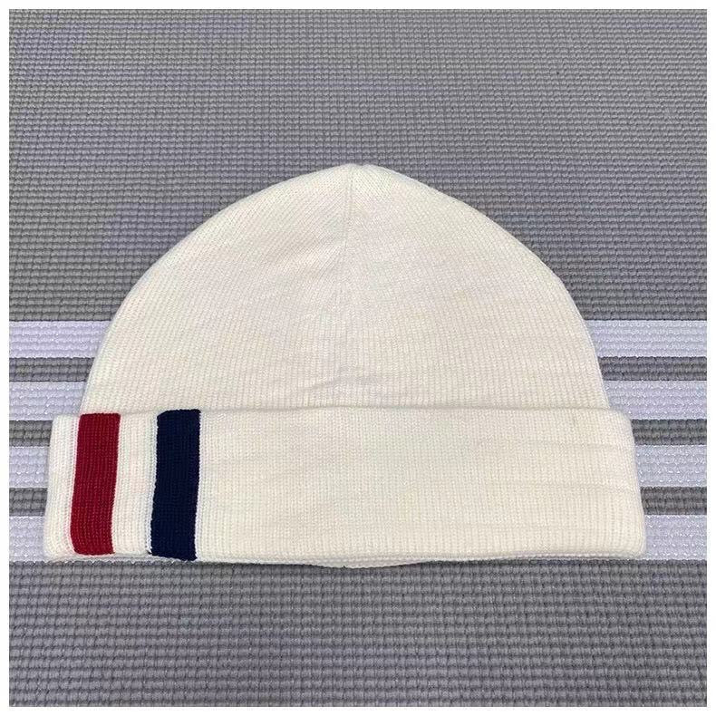 Unisex knitted hat