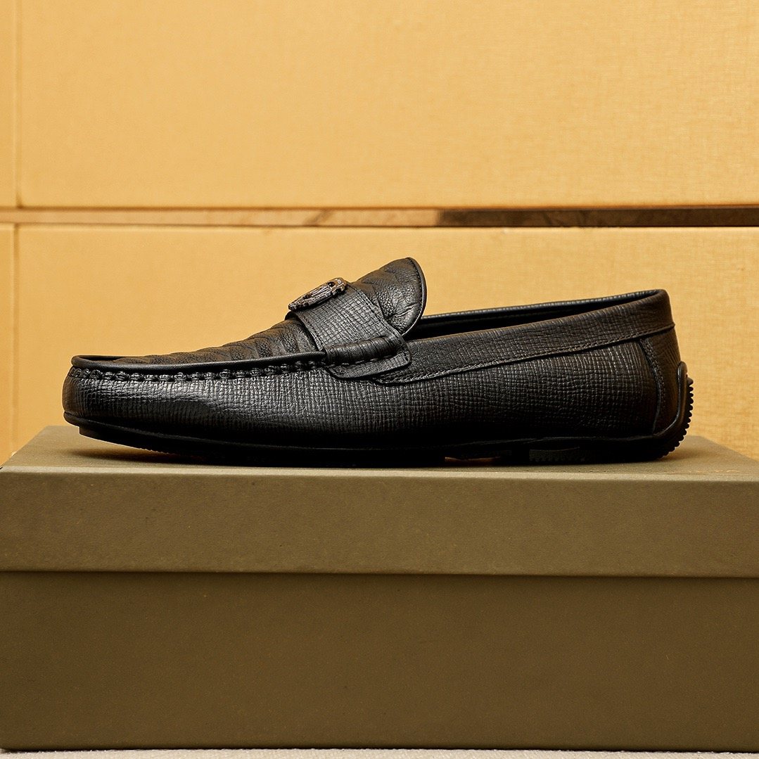 Bottega Veneta Men's Black Textured Slip-On Loafers