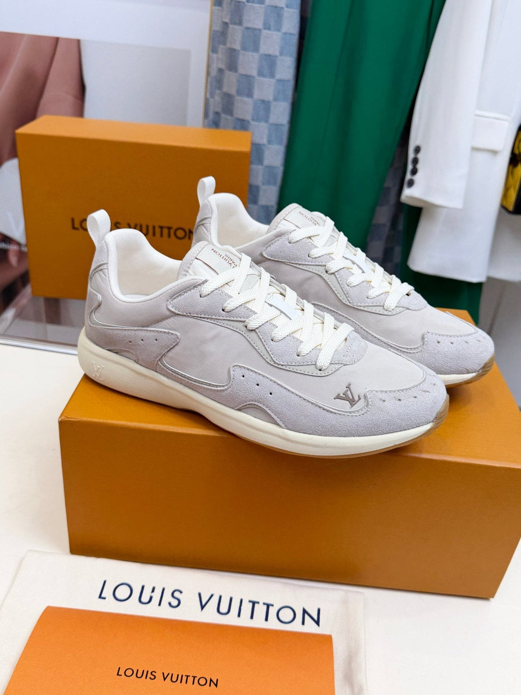 Louis Vuitton Drop 300 Low-Top Sneakers