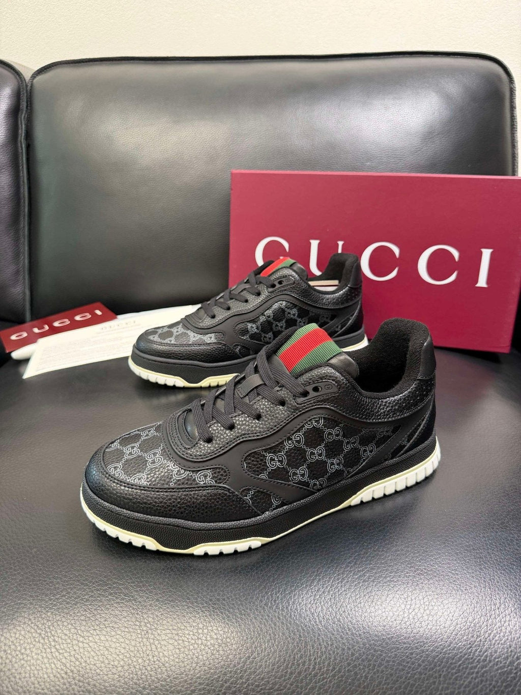 Gucci Patterned Low-Top Sneakers - Lace-Up Closure